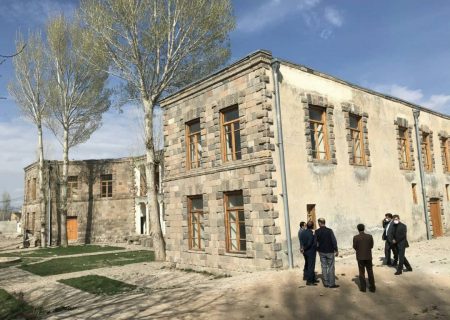 از بهره برداری خانه سرخه ای تا تعیین تکلیف عمارت امیر ارشدی / بازدید از بناهای استان اذربایجان شرقی