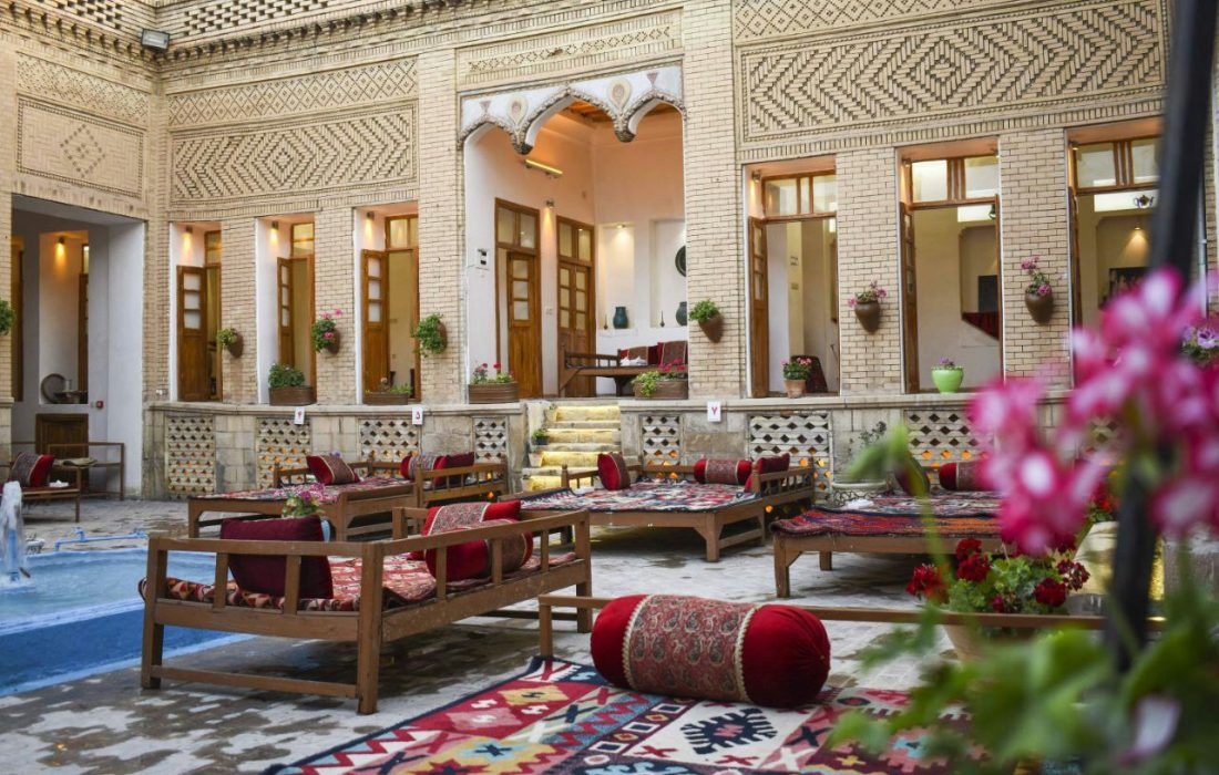 خانه تاریخی محسنی در بهبهان مأمنی برای هموطنان جنگ‌زده