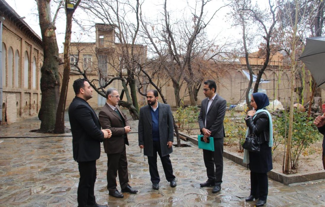 نخستین سفر مدیر عامل صندوق توسعه و احیا در ۱۸ سال گذشته به استان کردستان / بناهای تاریخی کردستان در قالب بسته مزایده استانی، مرمت و احیا می‌شود