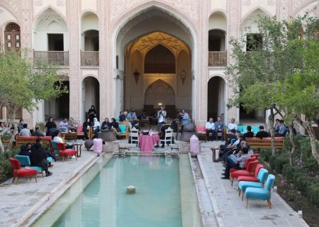 گردهمایی ناظران و نمایندگان صندوق توسعه و احیا در کاشان