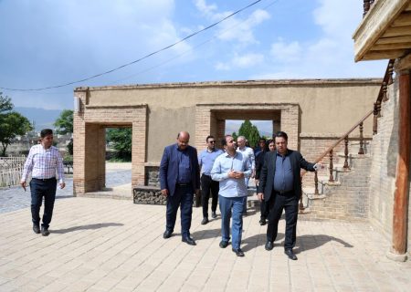 بازدید مدیر عامل صندوق توسعه و احیا از بناهای تاریخی همدان