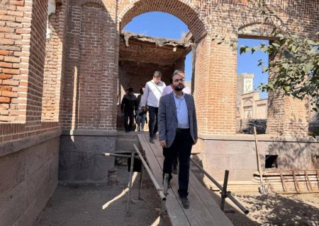 بازدید مدیر عامل صندوق توسعه و احیا از بناهای تاریخی اردبیل