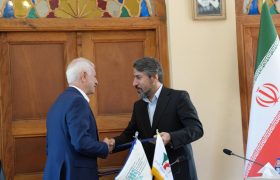 امضای تفاهم‌نامه همکاری صندوق احیا با صندوق بیمه اجتماعی روستاییان و عشایر