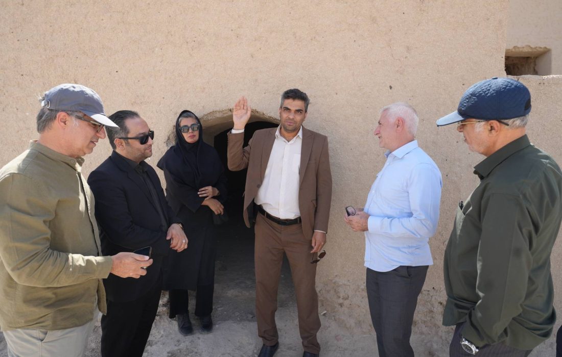 بازدید مدیرعامل صندوق توسعه و احیا از بناهای تاریخی استان سیستان و بلوچستان