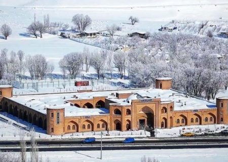 قصه شگفت کاروانسرای یام؛ ساخت دوباره بنایی که فقط چند شالوده زیرخاک بود!