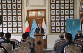 تاکید بر تخصص‌گرایی و بهبود وضعیت کارکنان