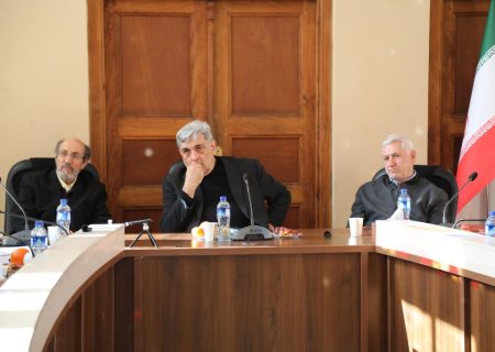 حناچی: ضرورت بهره‌گیری از تجربیات موفق بین‌المللی در برگزاری رویدادهای مشابه/ ضرغامی: رعایت استانداردهای حرفه‌ای در جایزه ققنوس